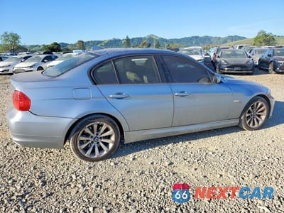 Trzecie zdjęcie samochodu z tyłu: 2011 BMW 328 I SULEV VIN:WBAPH5G59BNM72951 - miniatura