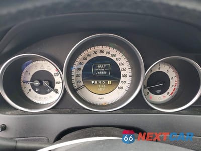 Zdjęcie 9 z 12 samochodu: 2012 MERCEDES-BENZ C 300 4MATIC VIN:WDDGF8BBXCR226210 - miniatura