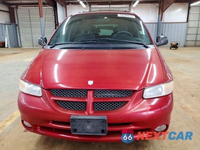 Piąte zdjęcie samochodu w środku: 2000 DODGE GRAND CARAVAN VIN:2B4GP44R2YR585494 - miniatura