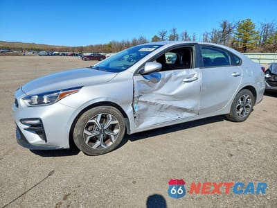 2020 KIA FORTE LXS 3KPF24AD7LE259206 - główne zdjęcie licytacji z USA - miniatura