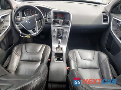 Zdjęcie 8 z 13 samochodu: 2017 VOLVO XC60 T6 DYNAMIC VIN:YV449MRR0H2006085 - miniatura