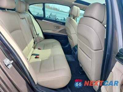 Zdjęcie 10 z 12 samochodu: 2011 BMW 535 XI VIN:WBAFU7C51BC875908 - miniatura