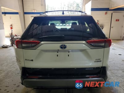 Zdjęcie 6 z 12 samochodu: 2019 TOYOTA RAV4 HYBRID XSE VIN:2T3EWRFV1KW022468 - miniatura