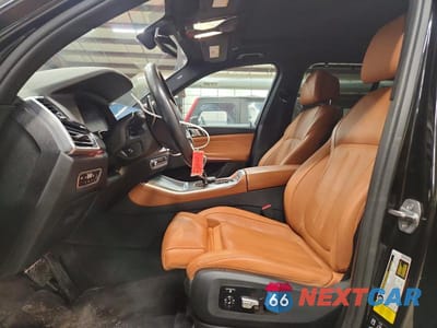 Zdjęcie 7 z 12 samochodu: 2019 BMW X5 XDRIVE50I VIN:5UXJU2C5XKLN66002 - miniatura