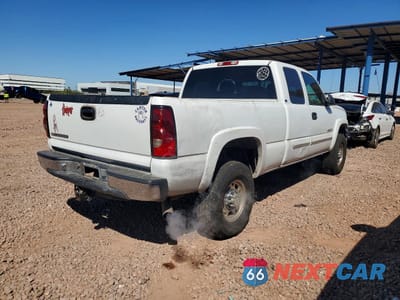 Trzecie zdjęcie samochodu z tyłu: 2006 CHEV SILVERADO VIN:1GCHC29U36E187967 - miniatura