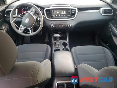 Zdjęcie 8 z 13 samochodu: 2019 KIA SORENTO LX VIN:5XYPGDA34KG564371 - miniatura