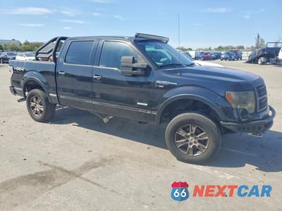 Czwarte zdjęcie samochodu z boku: 2011 FORD F150 SUPERCREW VIN:1FTFW1ET3BFA94232 - miniatura