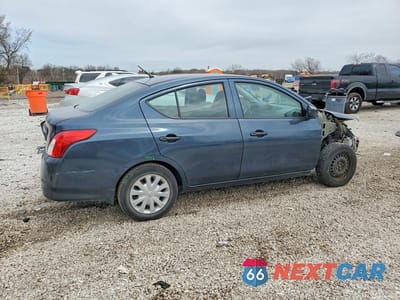 Trzecie zdjęcie samochodu z tyłu: 2017 NISSAN VERSA 1.6 S VIN:3N1CN7AP9HL852416 - miniatura