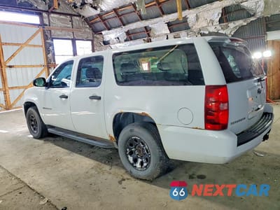 Drugie zdjęcie samochodu z przodu: 2010 CHEVROLET SUBURBAN C1500 LS VIN:1GNUCHE07AR100830 - miniatura