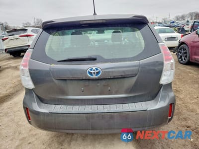 Zdjęcie 6 z 13 samochodu: 2015 TOYOTA PRIUS V TWO VIN:JTDZN3EU0FJ015932 - miniatura