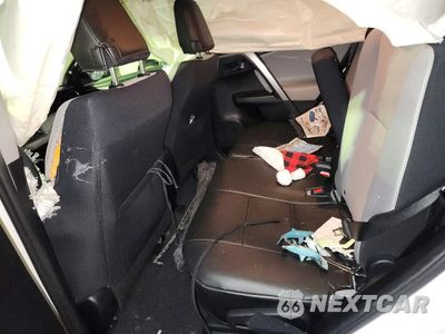 Zdjęcie 10 z 14 samochodu: 2018 TOYOTA RAV4 XLE VIN:JTMRFREV6JJ730053 - miniatura
