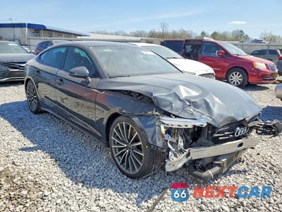 Czwarte zdjęcie samochodu z boku: 2022 AUDI A5 PRESTIGE 40 VIN:WAUBBCF52NA034625 - miniatura