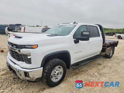2024 CHEVROLET SILVERADO HD FLATBED TRUCK 1GB1YNE72RF221050 - główne zdjęcie licytacji z USA - miniatura