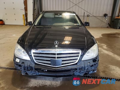 Piąte zdjęcie samochodu w środku: 2013 MERCEDES-BENZ S 550 4MATIC VIN:WDDNG9EB1DA506586 - miniatura