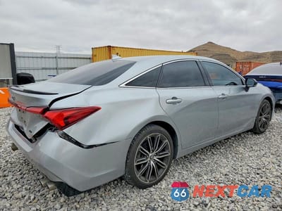 Trzecie zdjęcie samochodu z tyłu: 2019 TOYOTA AVALON XSE VIN:4T1BZ1FB8KU024826 - miniatura