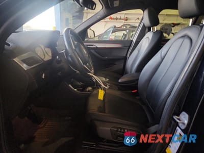 Zdjęcie 7 z 12 samochodu: 2021 BMW X1 XDRIVE28I VIN:WBXJG9C03M5S45130 - miniatura