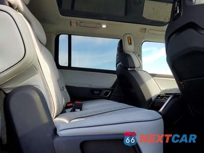 Zdjęcie 11 z 12 samochodu: 2024 RIVIAN R1S ADVENTURE VIN:7PDSGCBA3RN030064 - miniatura