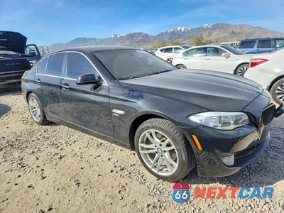 Czwarte zdjęcie samochodu z boku: 2012 BMW 528 XI VIN:WBAXH5C57CDW06997 - miniatura