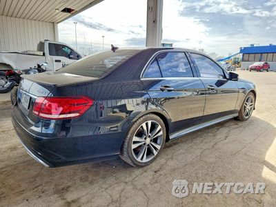 Trzecie zdjęcie samochodu z tyłu: 2016 MERCEDES-BENZ E 350 4MATIC VIN:WDDHF8JB9GB233377 - miniatura