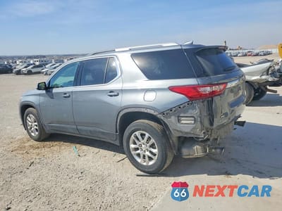 Drugie zdjęcie samochodu z przodu: 2018 CHEVROLET TRAVERSE LT VIN:1GNERGKW0JJ127338 - miniatura