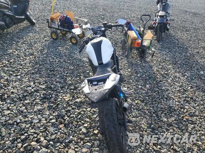 Zdjęcie 6 z 9 samochodu: 2016 YAMAHA YZFR3 VIN:MH3RH06Y6GK010416 - miniatura