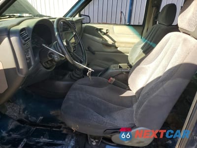 Zdjęcie 7 z 12 samochodu: 2000 GMC SONOMA VIN:1GTCS1941Y8189001 - miniatura