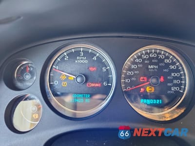 Zdjęcie 9 z 13 samochodu: 2007 CHEVROLET SUBURBAN C1500 VIN:1GNFC16067J368967 - miniatura