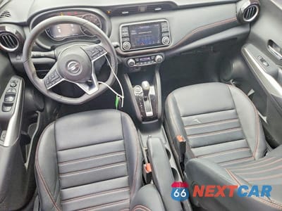 Zdjęcie 8 z 11 samochodu: 2019 NISSAN KICKS SR VIN:3N1CP5CU9KL524003 - miniatura