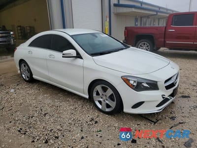 Czwarte zdjęcie samochodu z boku: 2017 MERCEDES-BENZ CLA 250 VIN:WDDSJ4EB9HN467185 - miniatura