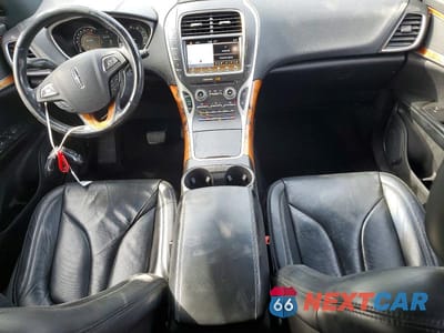 Zdjęcie 8 z 12 samochodu: 2017 LINCOLN MKX RESERVE VIN:2LMPJ8LR4HBL21344 - miniatura