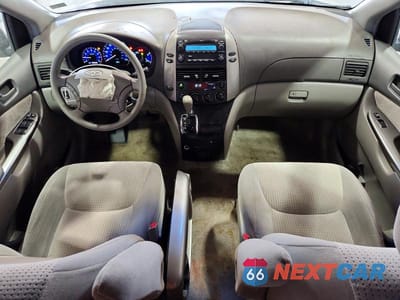 Zdjęcie 8 z 12 samochodu: 2007 TOYOTA SIENNA LE 7-PASSENGER VIN:5TDZK23C67S068491 - miniatura