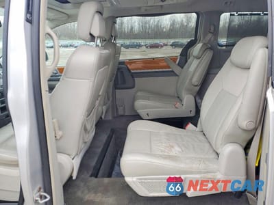 Zdjęcie 11 z 12 samochodu: 2010 CHRYSLER TOWN & COUNTRY LIMITED VIN:2A4RR7DX8AR437193 - miniatura