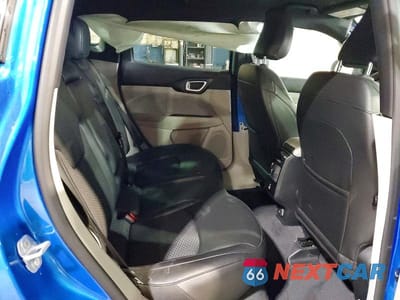 Zdjęcie 11 z 13 samochodu: 2023 JEEP COMPASS LATITUDE VIN:3C4NJDBN3PT520113 - miniatura