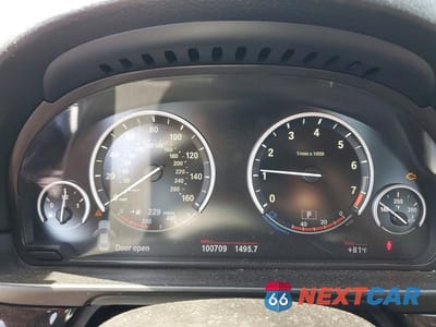 Zdjęcie 9 z 12 samochodu: 2013 BMW 528 XI VIN:WBAXH5C53DDW15830 - miniatura