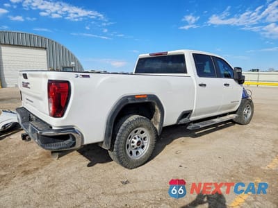 Trzecie zdjęcie samochodu z tyłu: 2023 GMC SIERRA K2500 HEAVY DUTY VIN:1GT49LEY1PF262060 - miniatura