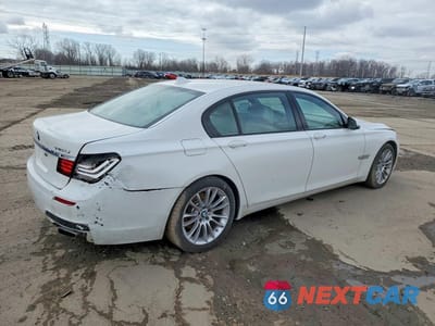 Trzecie zdjęcie samochodu z tyłu: 2013 BMW 740 LXI VIN:WBAYF4C50DD281602 - miniatura