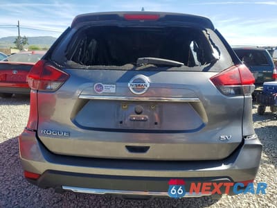 Zdjęcie 6 z 13 samochodu: 2018 NISSAN ROGUE SV VIN:KNMAT2MT9JP504146 - miniatura
