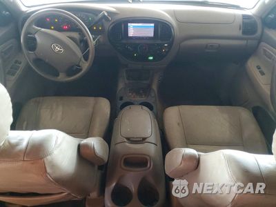Zdjęcie 8 z 12 samochodu: 2006 TOYOTA TUNDRA SR5 VIN:5TBET34186S556377 - miniatura