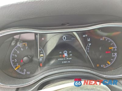 Zdjęcie 9 z 13 samochodu: 2021 JEEP GRAND CHEROKEE LAREDO VIN:1C4RJFAG8MC677868 - miniatura