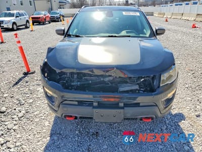 Piąte zdjęcie samochodu w środku: 2018 JEEP COMPASS TRAILHAWK VIN:3C4NJDDB7JT163626 - miniatura