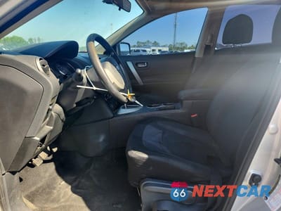 Zdjęcie 7 z 12 samochodu: 2013 NISSAN ROGUE S VIN:JN8AS5MT2DW002162 - miniatura