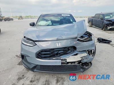Piąte zdjęcie samochodu w środku: 2023 HONDA HR-V SPORT VIN:3CZRZ1H50PM712321 - miniatura