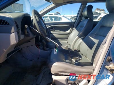 Zdjęcie 7 z 12 samochodu: 2000 VOLVO V40 VIN:YV1VW2559YF519250 - miniatura