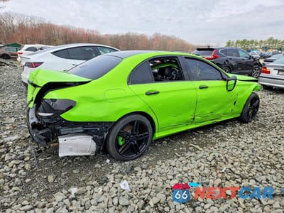 Trzecie zdjęcie samochodu z tyłu: 2018 MERCEDES-BENZ E 300 4MATIC VIN:WDDZF4KBXJA453359 - miniatura