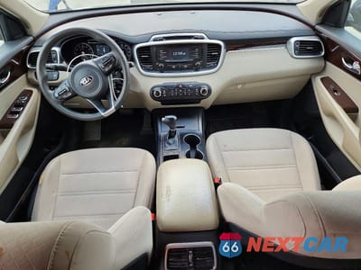 Zdjęcie 8 z 13 samochodu: 2018 KIA SORENTO LX V6 VIN:5XYPGDA53JG413697 - miniatura