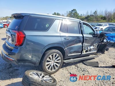 Trzecie zdjęcie samochodu z tyłu: 2021 GMC YUKON DENALI VIN:1GKS2DKL0MR347979 - miniatura
