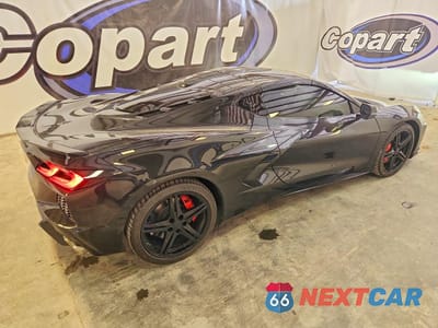 Trzecie zdjęcie samochodu z tyłu: 2024 CHEVROLET CORVETTE STINGRAY 2LT VIN:1G1YB2D4XR5102985 - miniatura