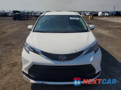 Piąte zdjęcie samochodu w środku: 2023 TOYOTA SIENNA LE 8-PASSENGER VIN:5TDKRKEC9PS171463 - miniatura