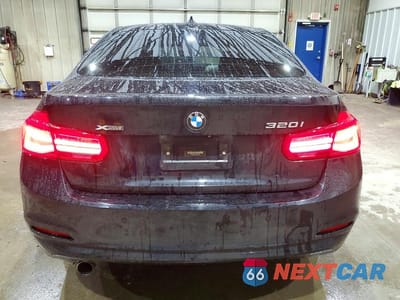 Zdjęcie 6 z 12 samochodu: 2018 BMW 320 XI VIN:WBA8A3C54JA492274 - miniatura