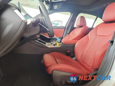 Zdjęcie 7 z 13 samochodu: 2025 BMW 330I VIN:3MW69CW01S8E90690 - miniatura